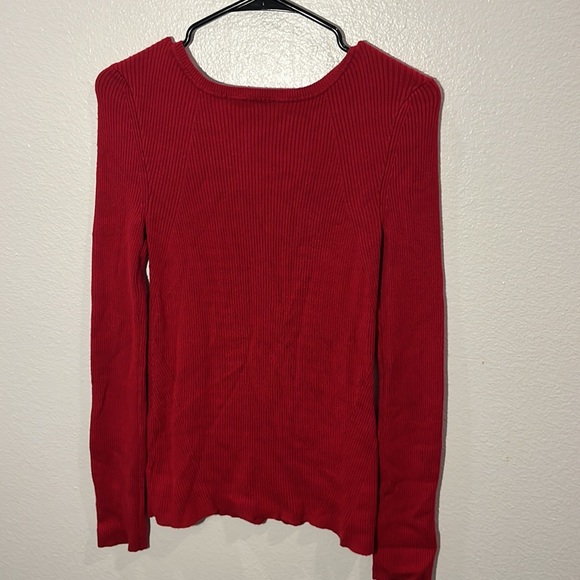 Express Sweater - Picture 3 of 3